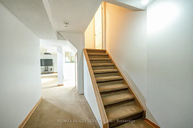 Additional image 33 of 192 Cresthaven Rd Unit 19