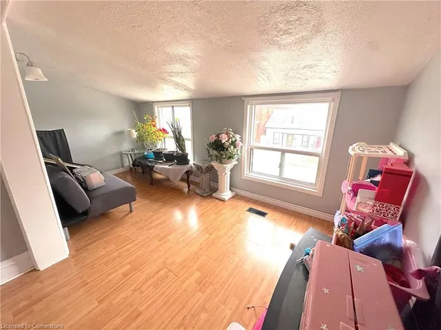 Additional image 17 of 186 East Ave