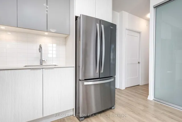 Additional image 13 of 50 Dunfield Ave Unit 1917