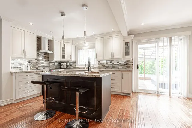 Additional image 29 of 4302 Highgate Cres