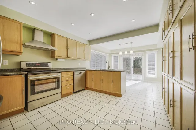 Additional image 9 of 124 Barr Cres