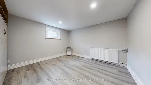 Additional image 37 of 31 Hamstead Ave