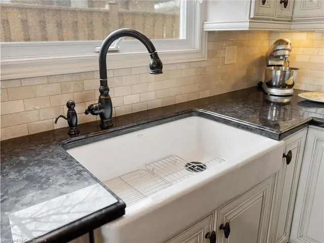 Additional image 21 of 173 Napoli Crt