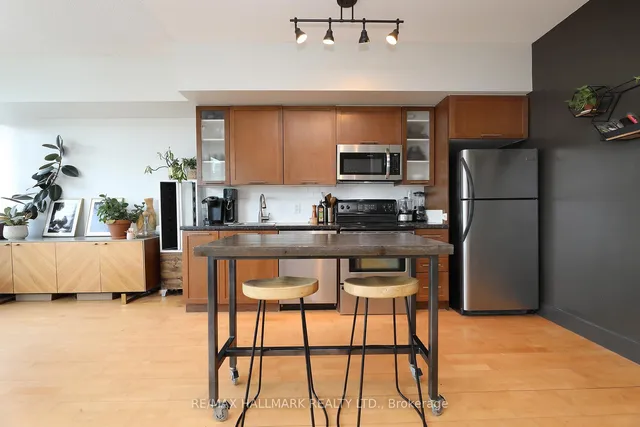 Additional image 5 of 33 Mill St Unit 817