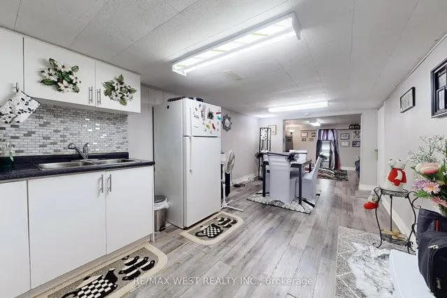 Additional image 27 of 14 Byng Ave