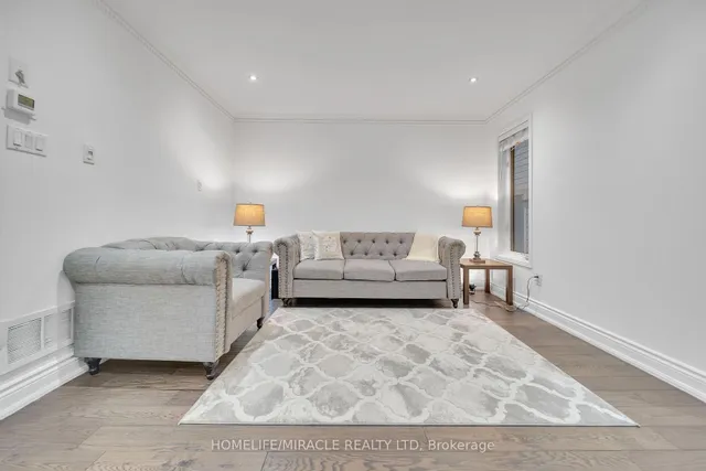 Additional image 12 of 93 Crystal Glen Cres