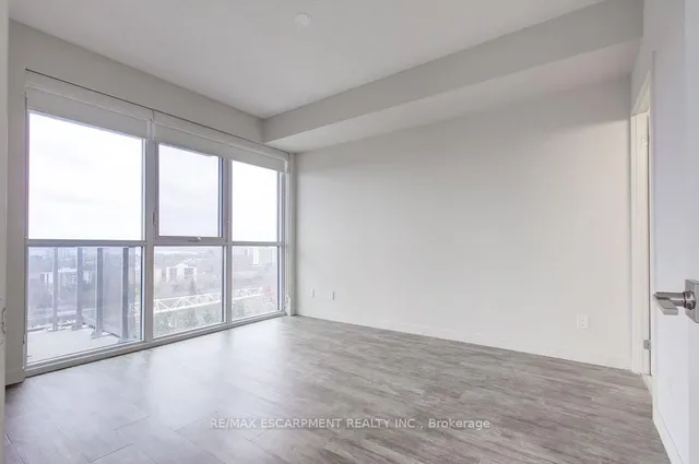 Additional image 11 of 2093 Fairview St Unit 1504