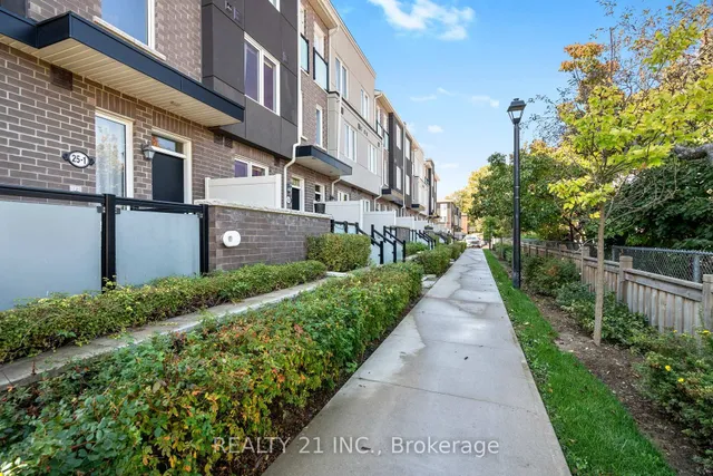 Additional image 3 of 25 Heron Park Pl Unit 4
