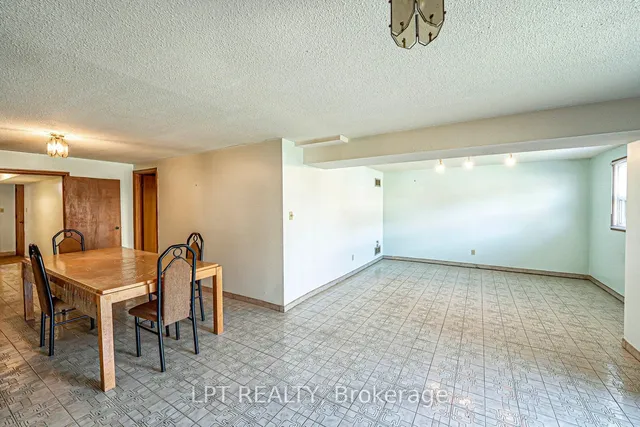 Additional image 40 of 71 Arthur Griffith Dr