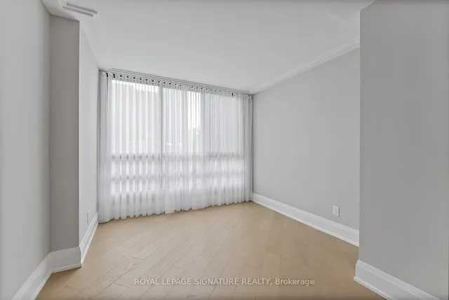 Additional image 34 of 77 Carlton St Unit 406