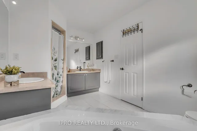 Additional image 29 of 147 Waters Blvd