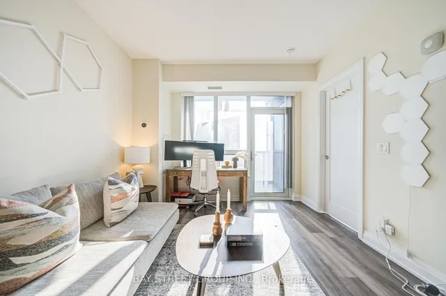 Additional image 21 of 5 Sheppard Ave Unit 2019