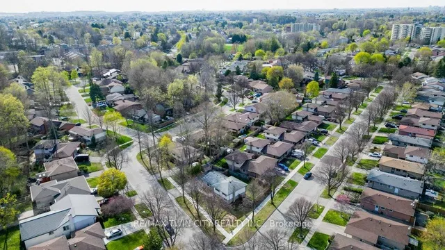 Additional image 44 of 111 Martinglen Cres