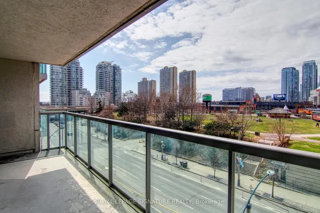 Additional image 8 of 51 Lower Simcoe St Unit 512