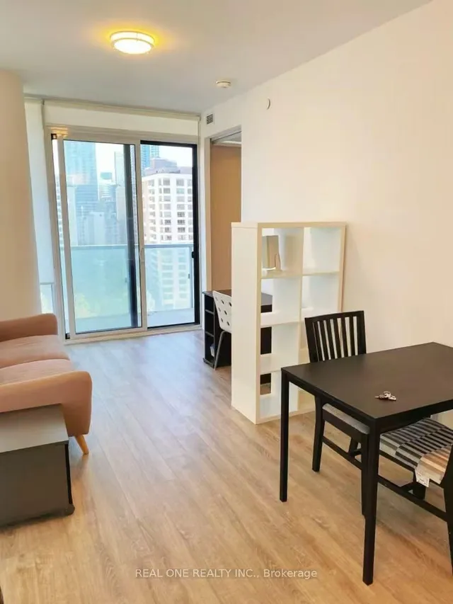 Additional image 3 of 28 Wellesley St Unit 1004