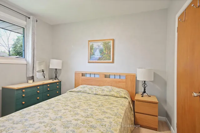 Additional image 24 of 4 Sundance Cres