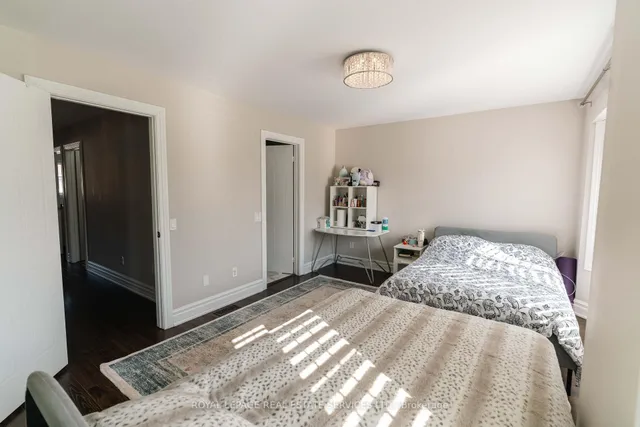 Additional image 3 of 5129 Boardwalk Dr