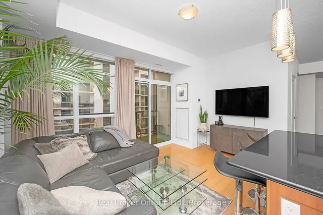 Additional image 6 of 90 Charlton Ave Unit 711