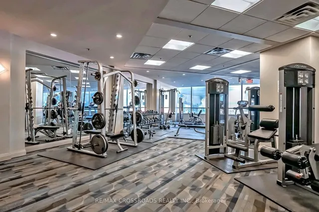 Additional image 21 of 33 Bay St Unit 813