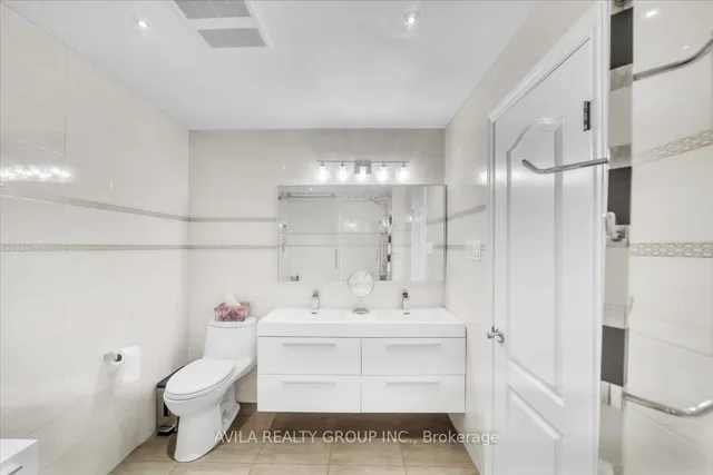 Additional image 31 of 3299 Queen Frederica Dr