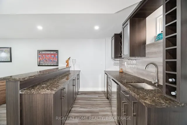 Additional image 36 of 105 Royal West Dr