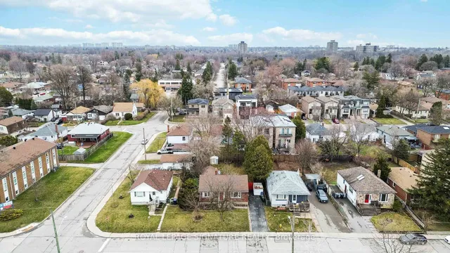 Additional image 36 of 75 Westbourne Ave