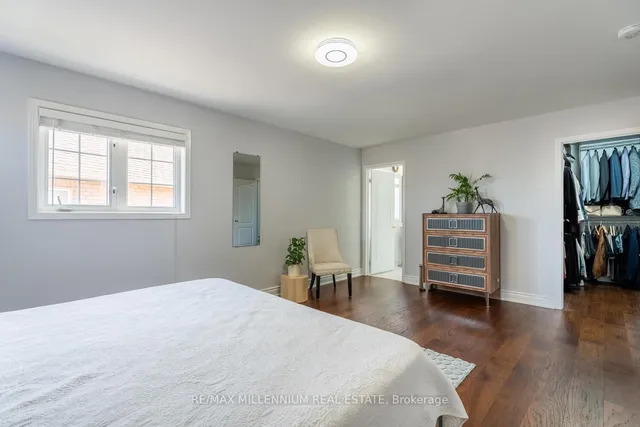 Additional image 36 of 62 Dunvegan Cres