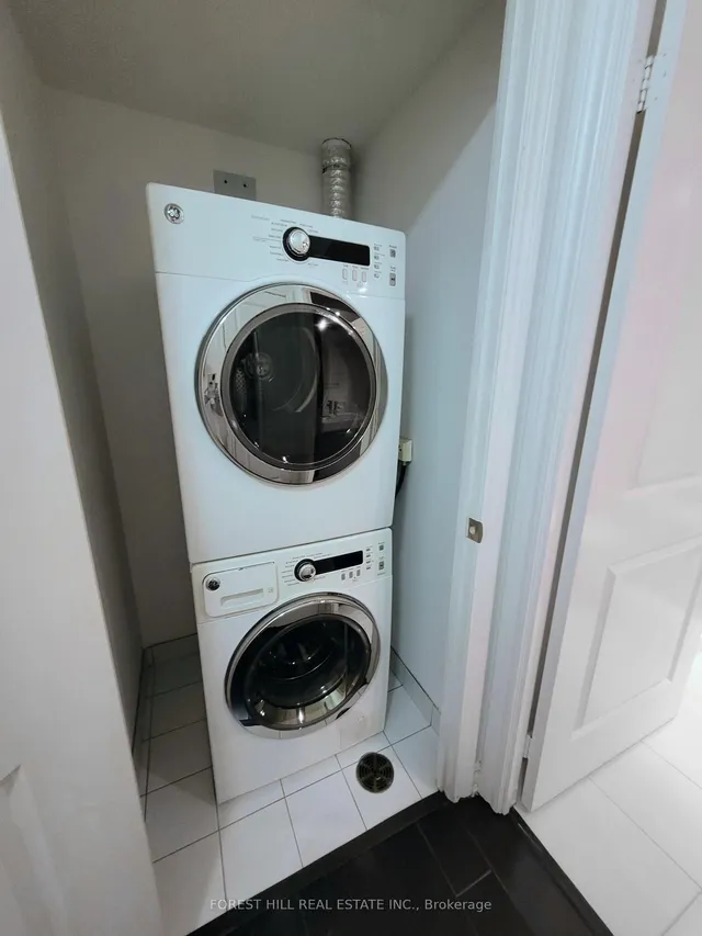 Additional image 6 of 386 Yonge St Unit 4606