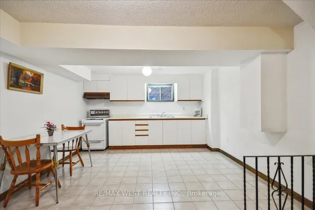 Additional image 12 of 3135 Fairfox Cres