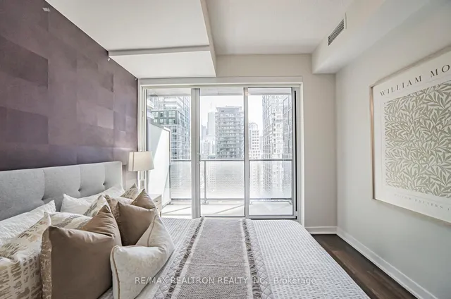 Additional image 19 of 115 Blue Jays Way Unit 2702