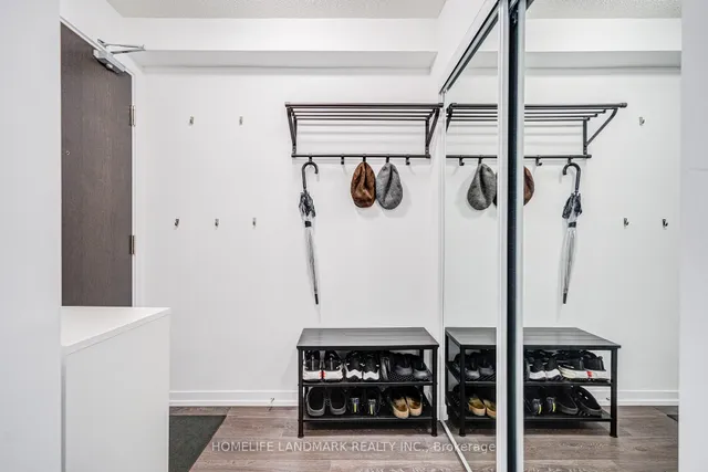 Additional image 11 of 219 Dundas St Unit 609