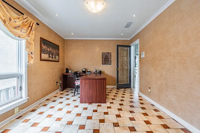 Additional image 11 of 66 Aura Lea Blvd