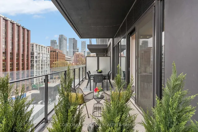 Additional image 30 of 505 Richmond St Unit 419