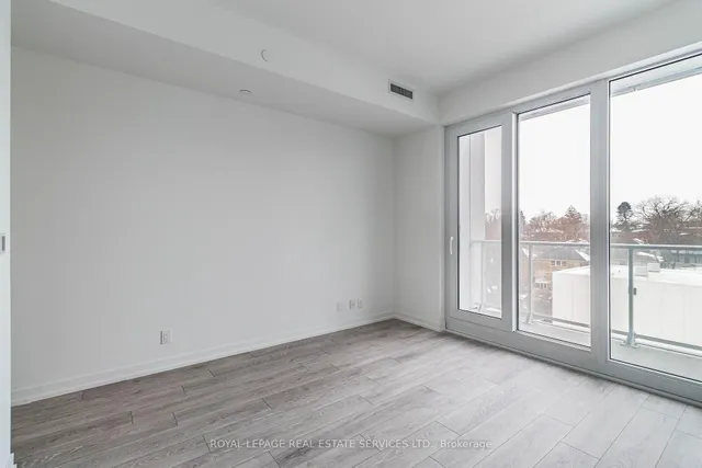 Additional image 10 of 2020 Bathurst St Unit 718