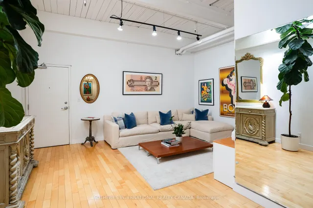 Additional image 4 of 326 Carlaw Ave Unit 233