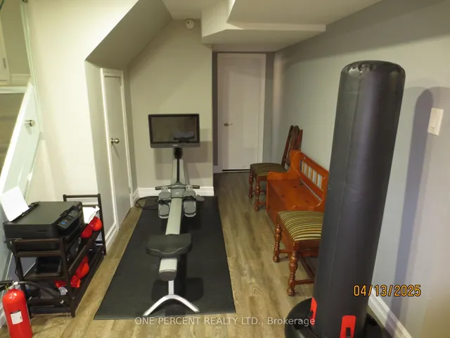 Additional image 41 of 39 Decarie Circ