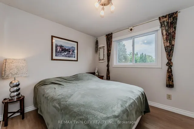 Additional image 21 of 136 St Jerome Cres