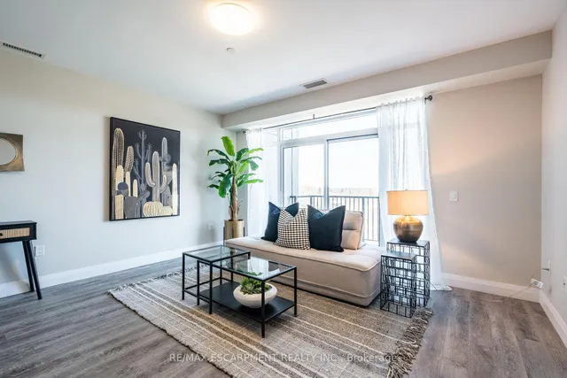 Additional image 10 of 1 Redfern Ave Unit 441