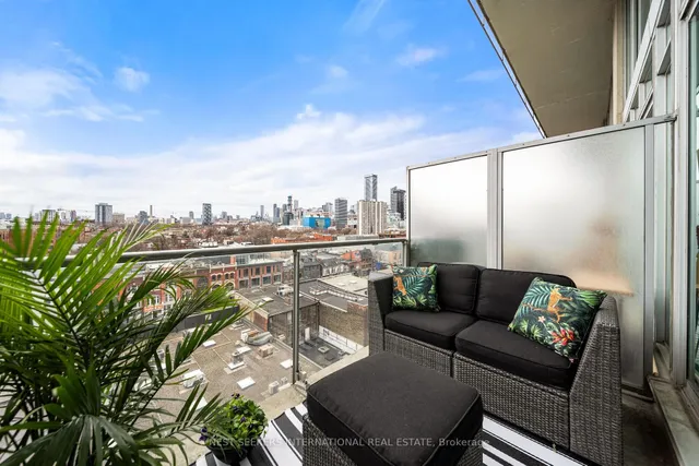 Additional image 19 of 388 Richmond St Unit 919