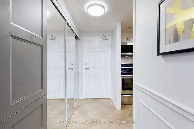 Additional image 29 of 20 Dean Park Unit 401