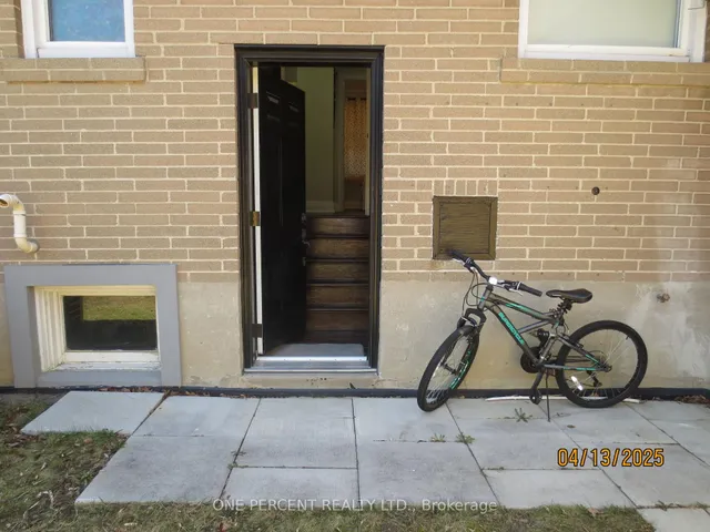 Additional image 28 of 39 Decarie Circ