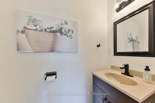 Additional image 14 of 542 Cumberland Ave