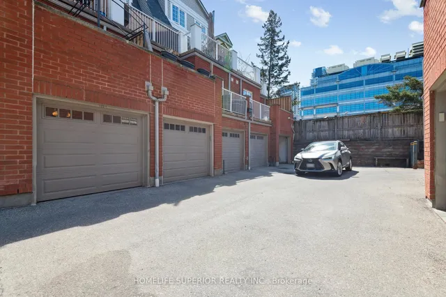 Additional image 46 of 122 Strachan Ave Unit 1