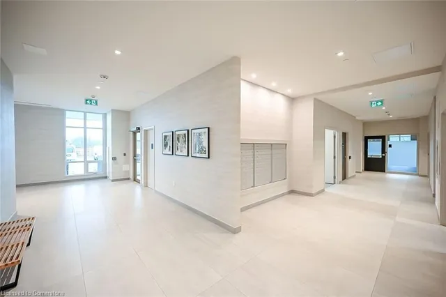 Additional image 8 of 2750 King St Unit 706