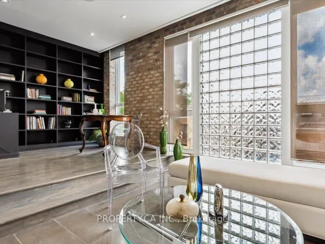 Additional image 19 of 670 Richmond St Unit 204