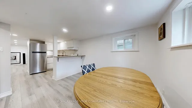 Additional image 36 of 31 Hamstead Ave