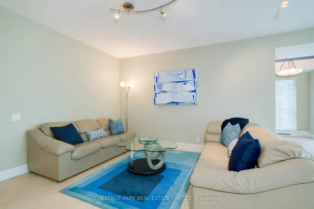 Additional image 4 of 38 Avenue Rd Unit 400