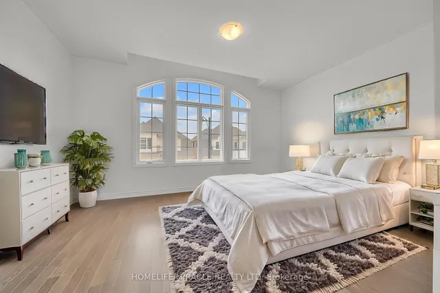 Additional image 10 of 1536 Buttercup Crt