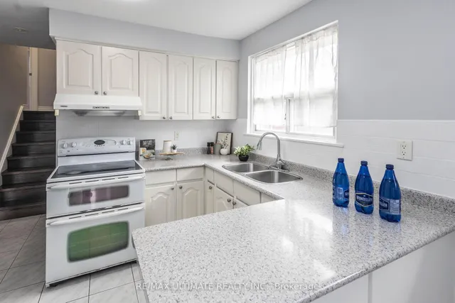 Additional image 10 of 3641 Holden Cres