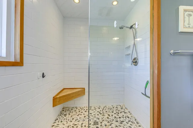 Additional image 32 of 1012 Glenbrook Ave